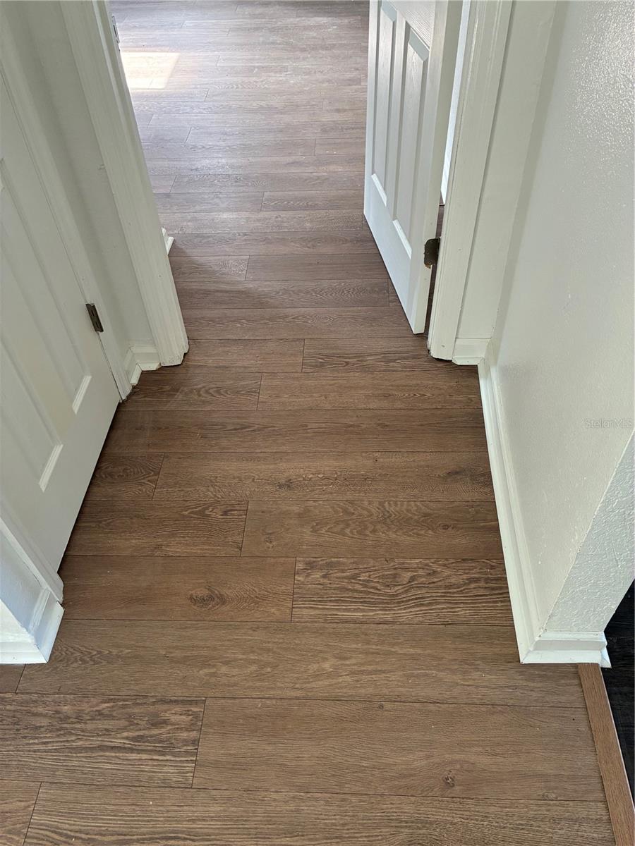 Image 28 of 80 For 812 Marion Street