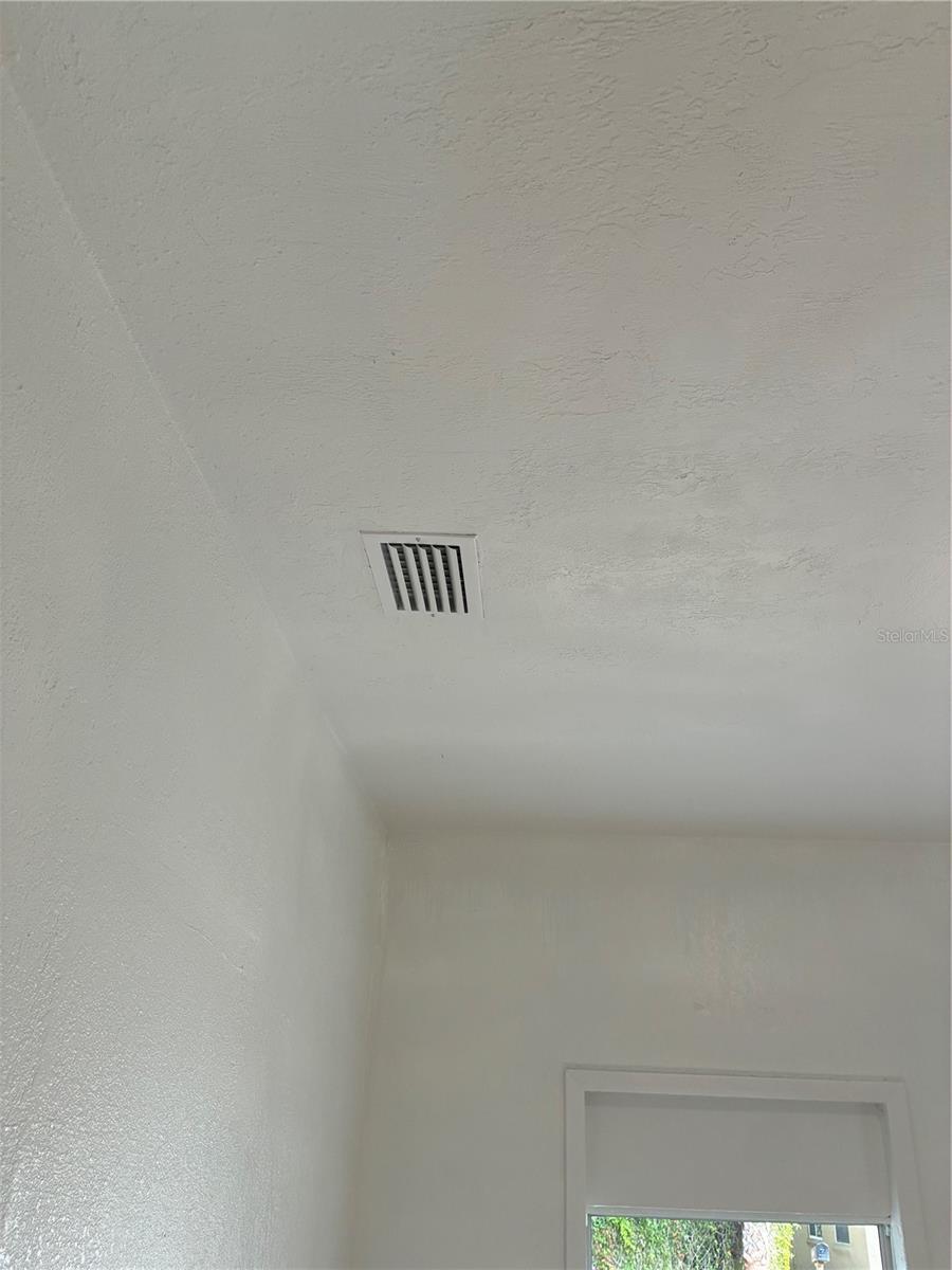 Image 31 of 80 For 812 Marion Street