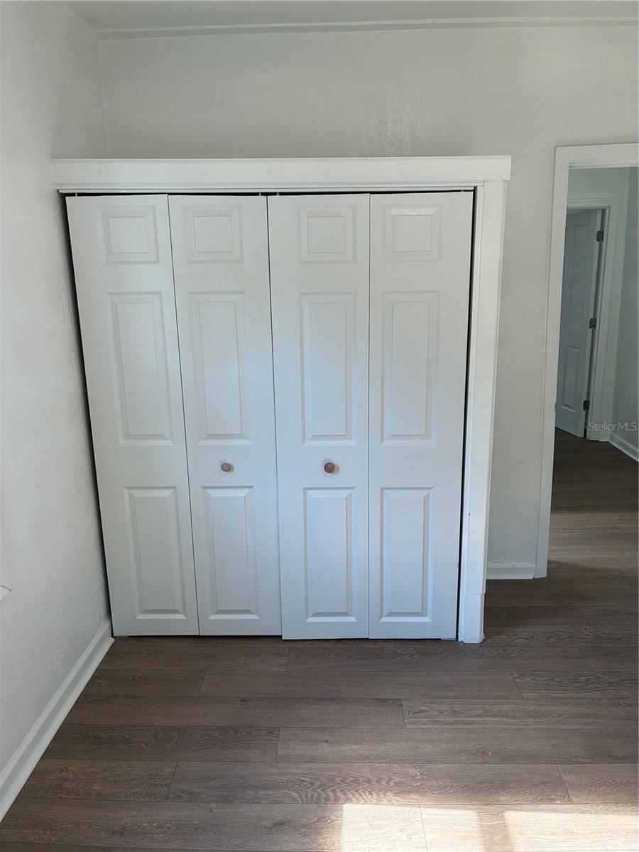 Image 35 of 80 For 812 Marion Street