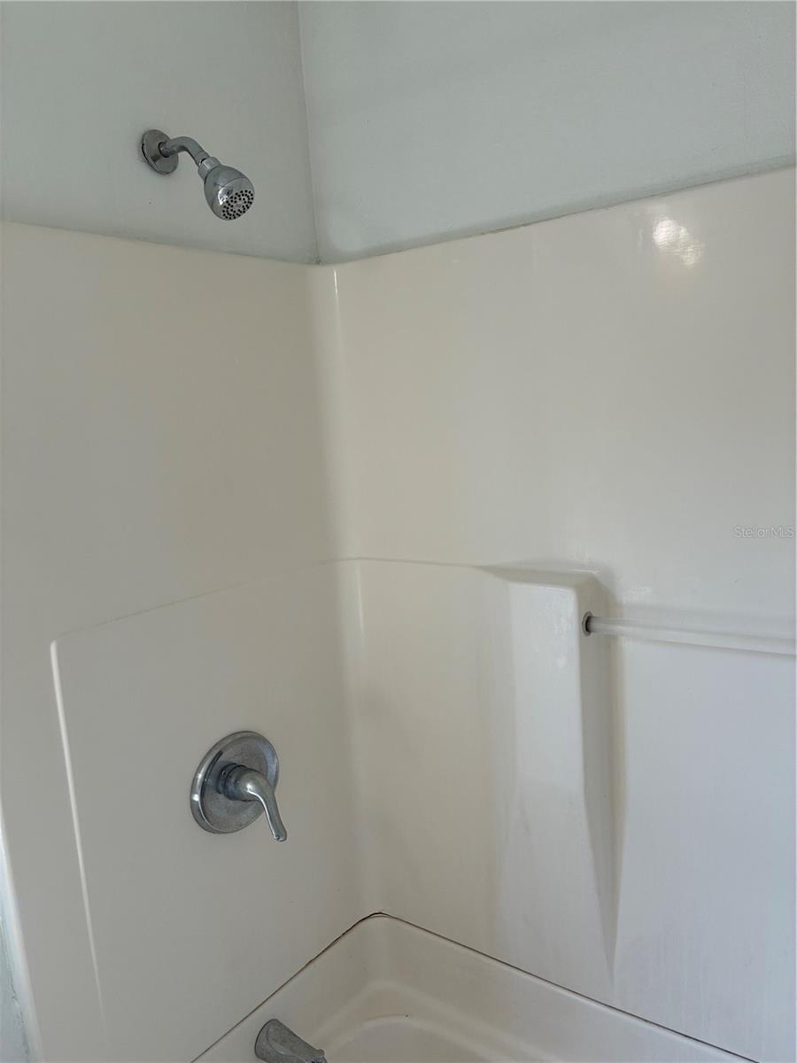 Image 44 of 80 For 812 Marion Street