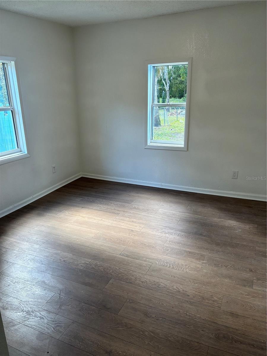 Image 53 of 80 For 812 Marion Street