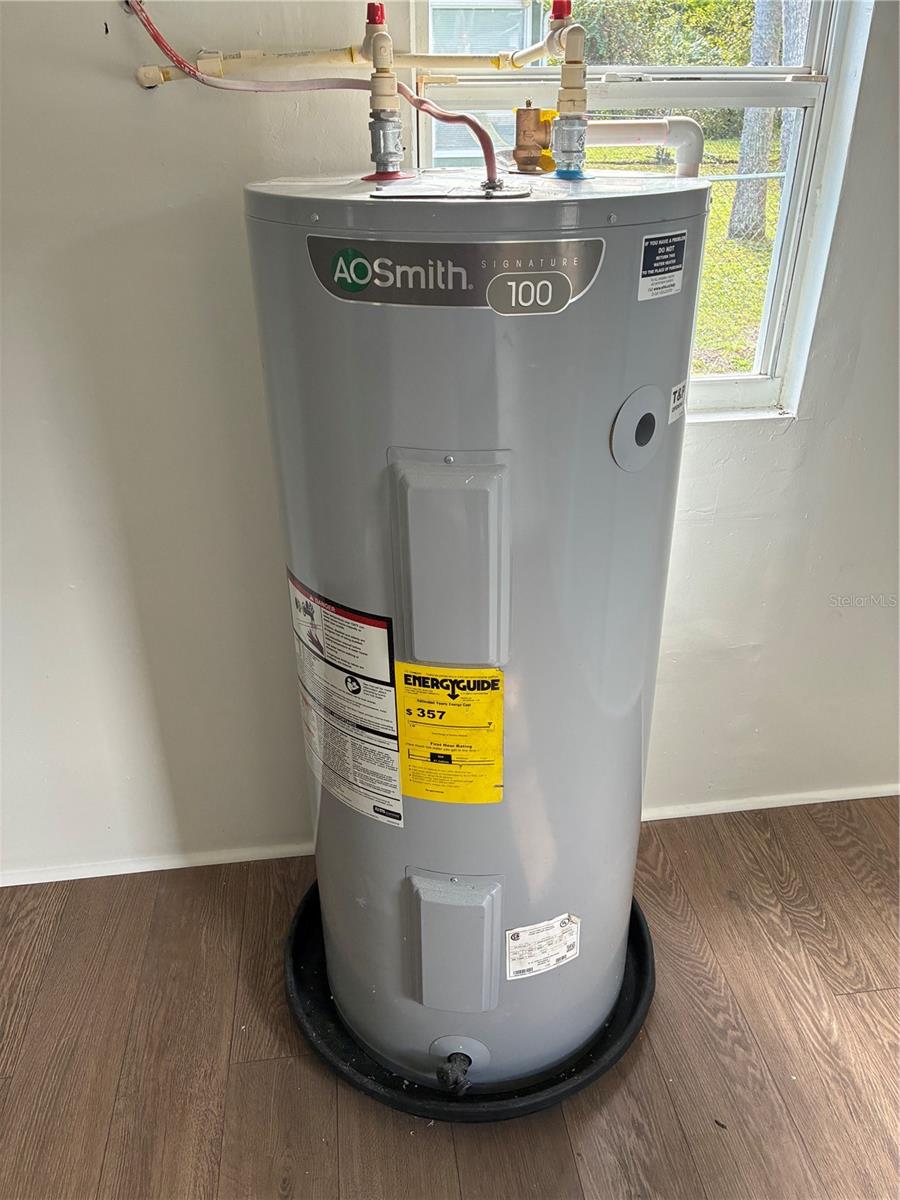 Image 73 of 80 For 812 Marion Street