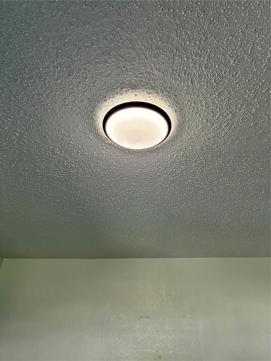 Image 8 of 80 For 812 Marion Street