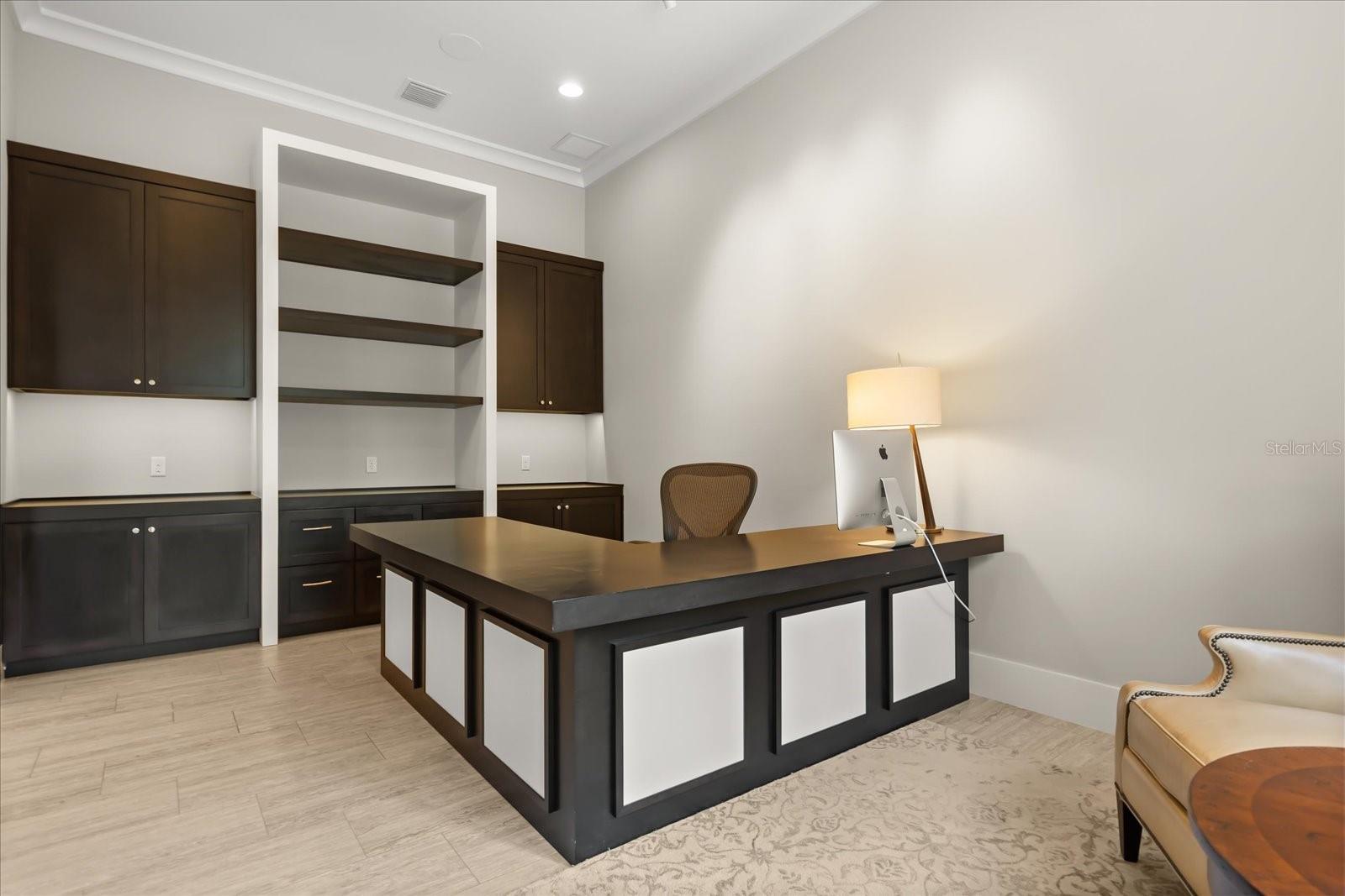 Image 25 of 73 For 9264 Sloane Street