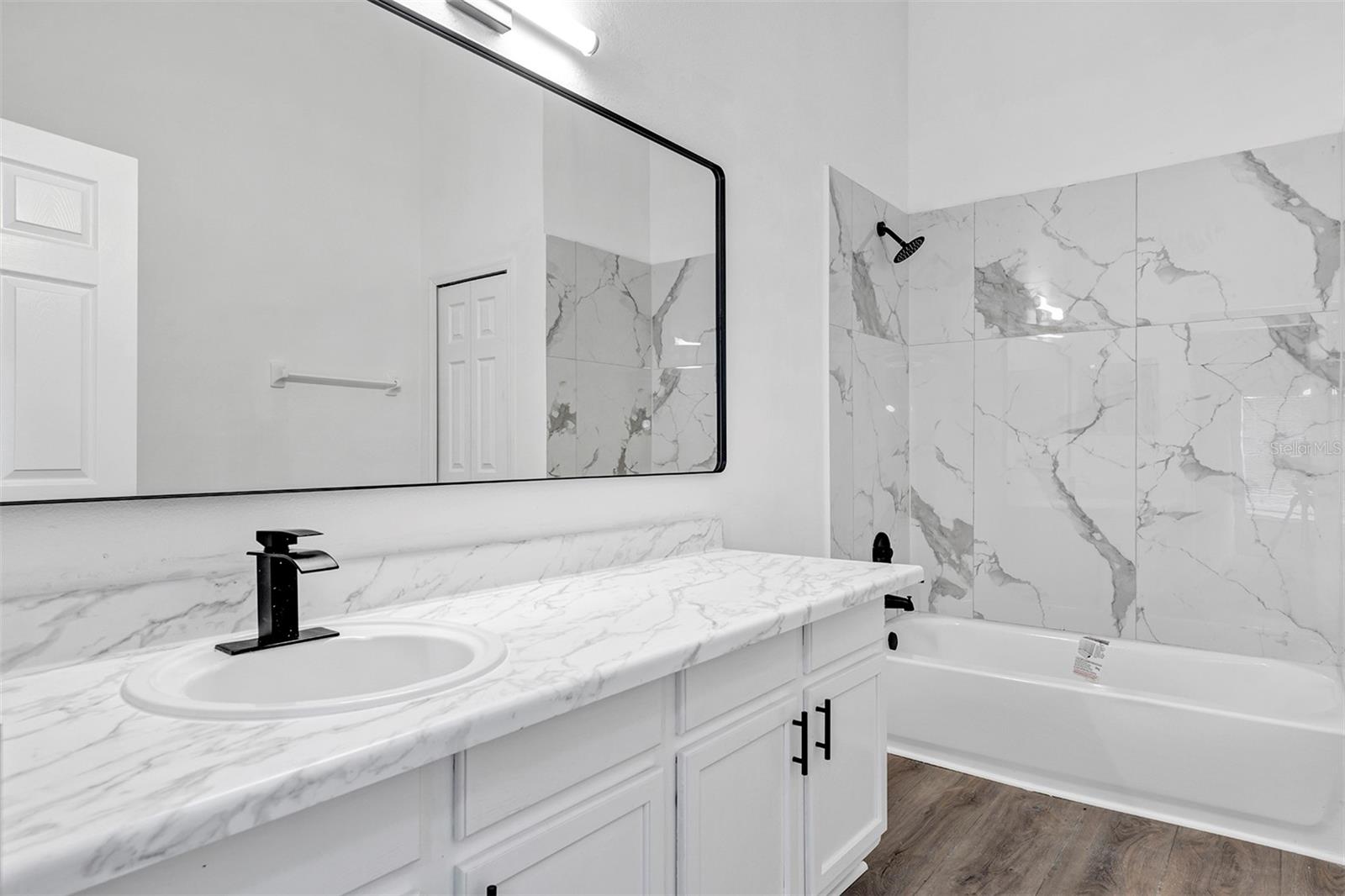 Image 18 of 38 For 4254 Northern Dancer Way