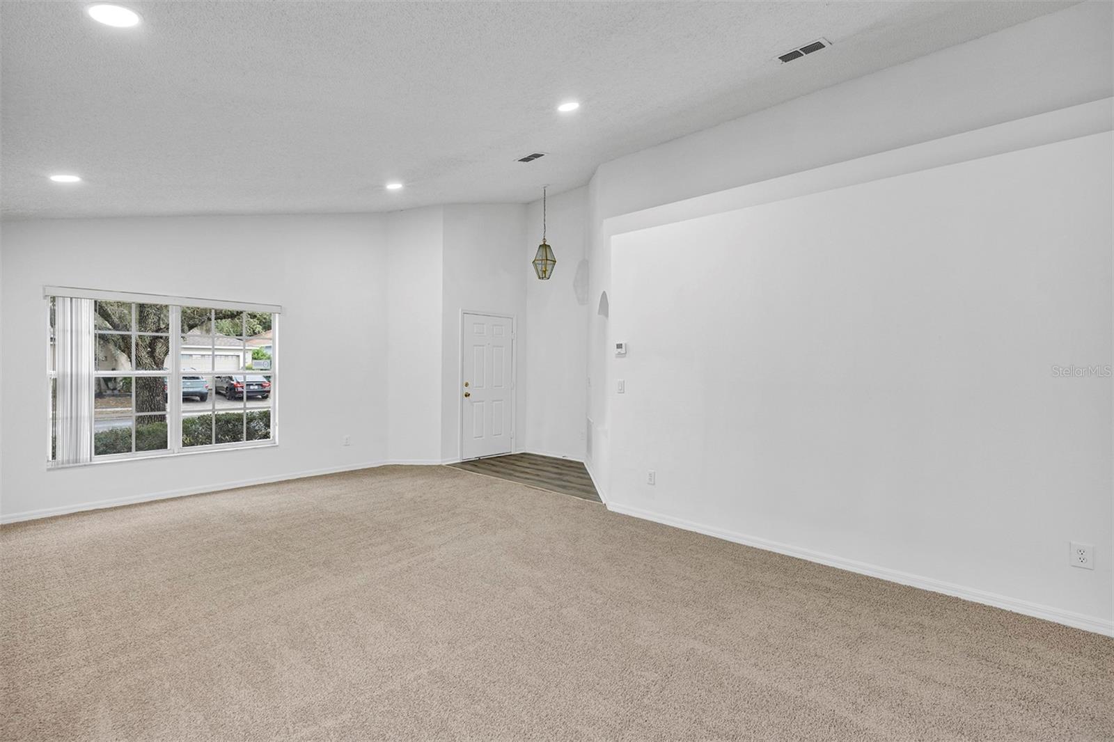 Image 4 of 38 For 4254 Northern Dancer Way