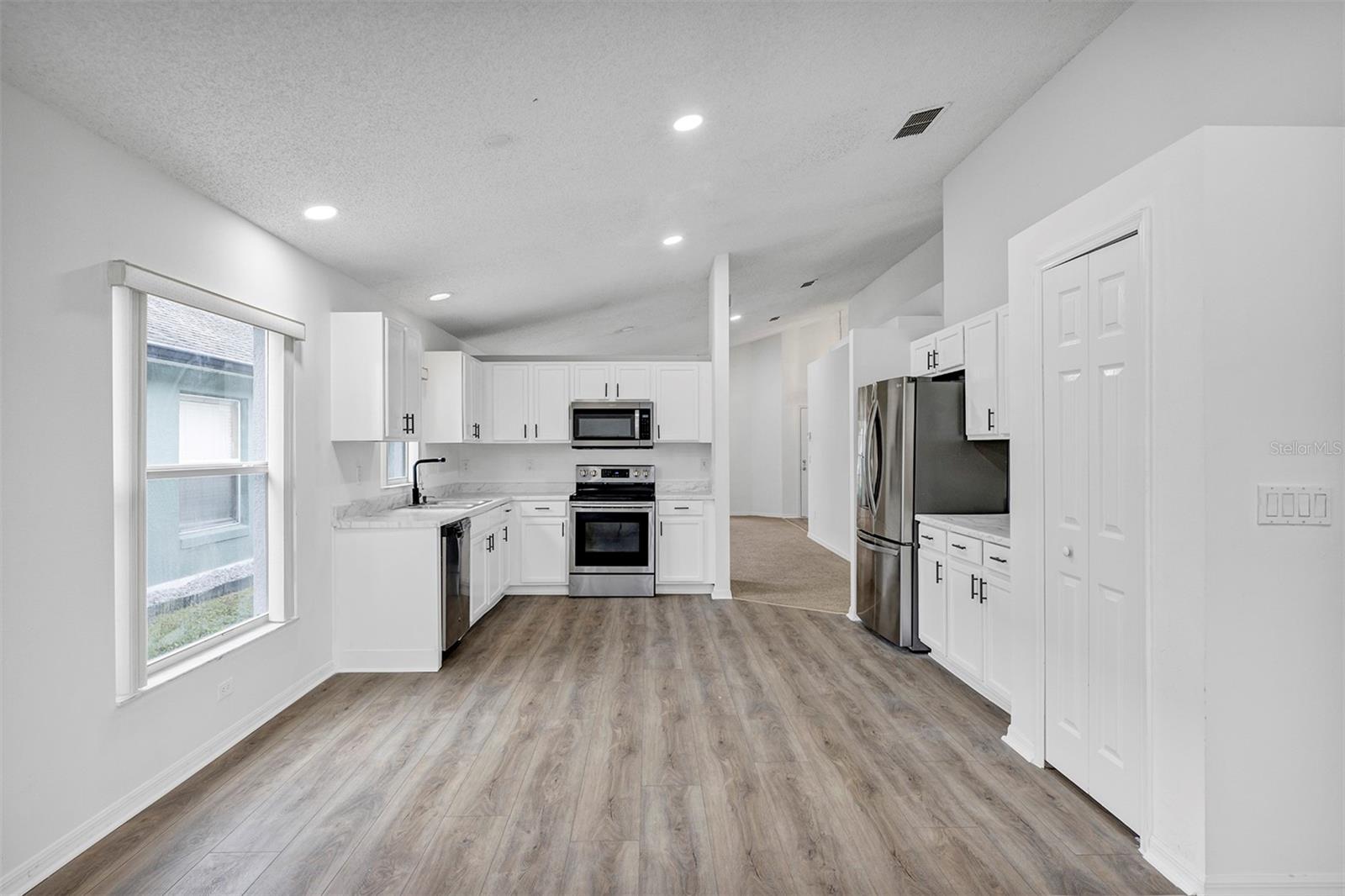 Image 8 of 38 For 4254 Northern Dancer Way