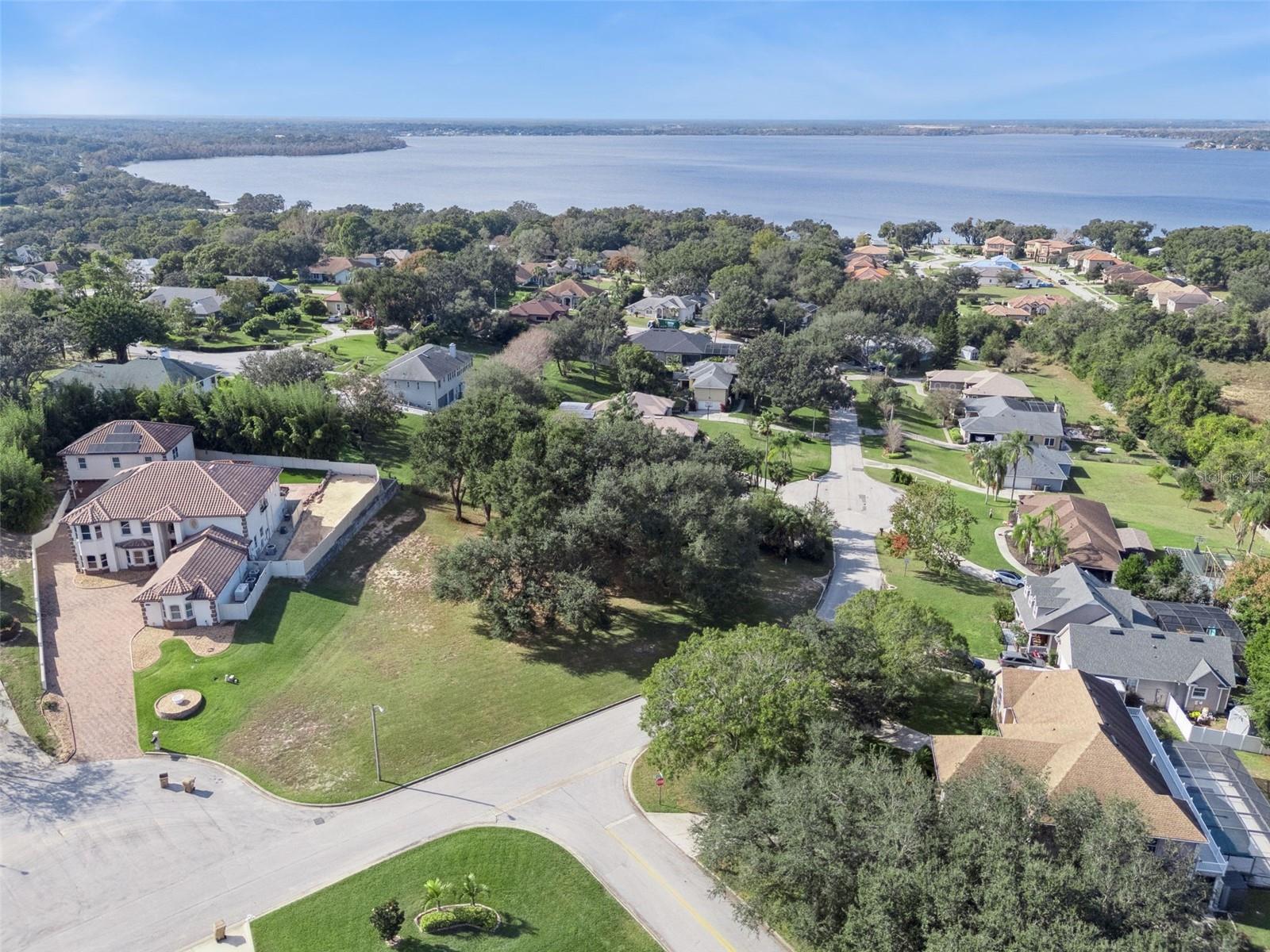 Image 12 of 23 For Katherine Circle