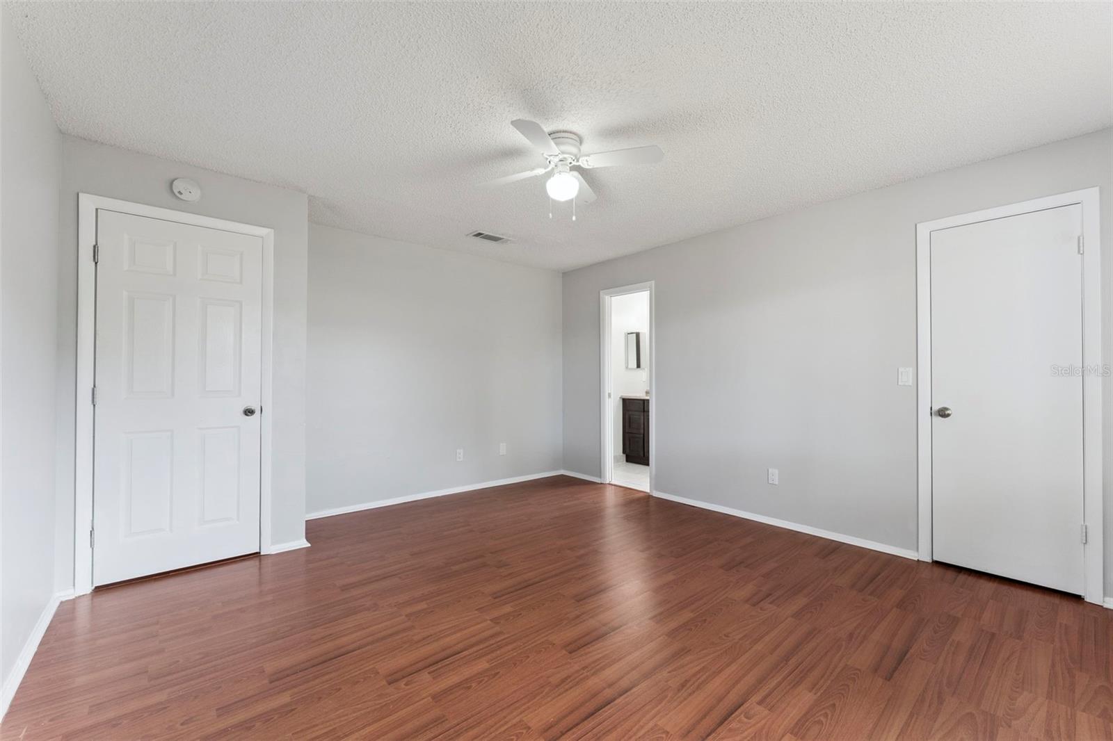 Image 16 of 37 For 820 Sutter Loop