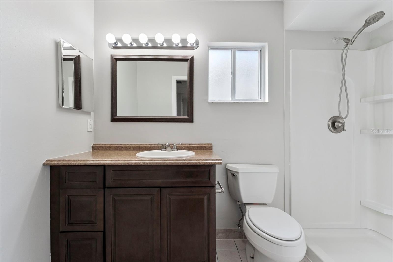 Image 20 of 37 For 820 Sutter Loop