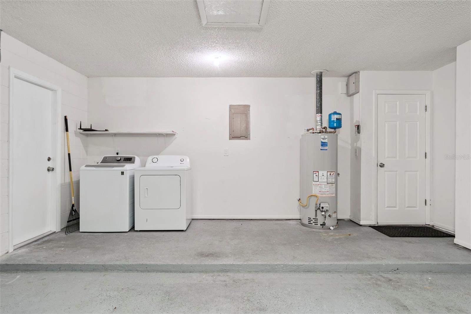 Image 24 of 37 For 820 Sutter Loop