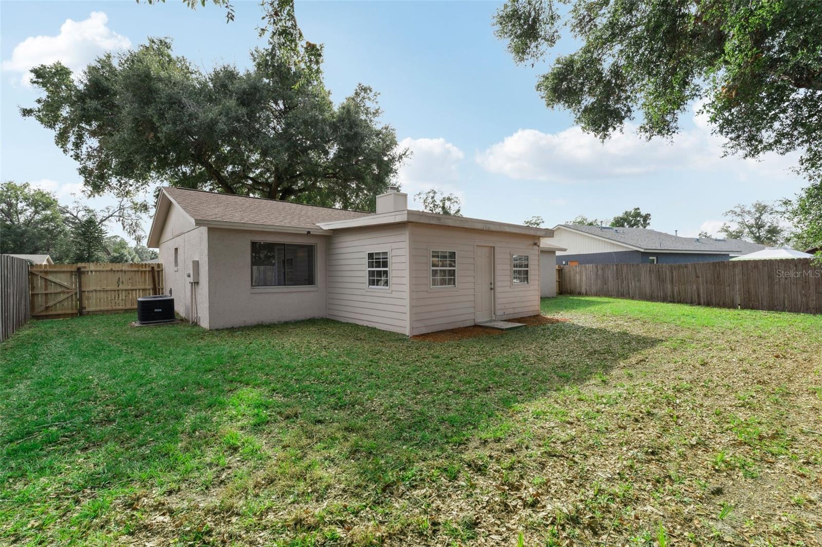 Image 27 of 37 For 820 Sutter Loop