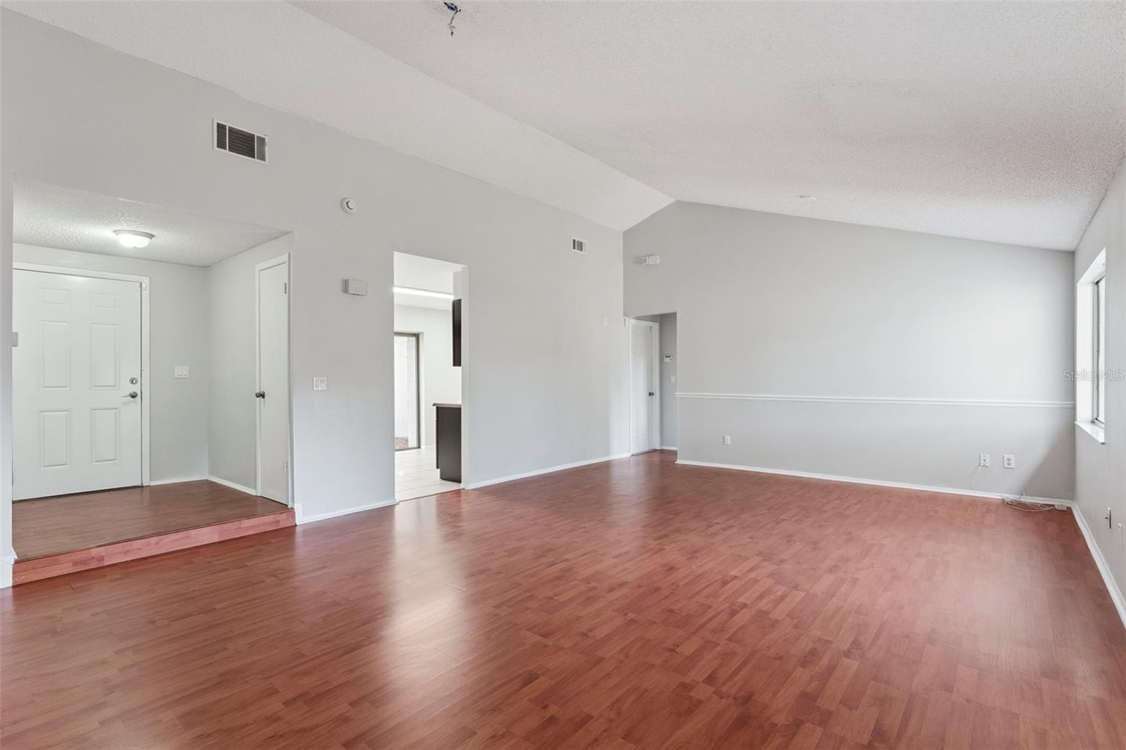 Image 7 of 37 For 820 Sutter Loop