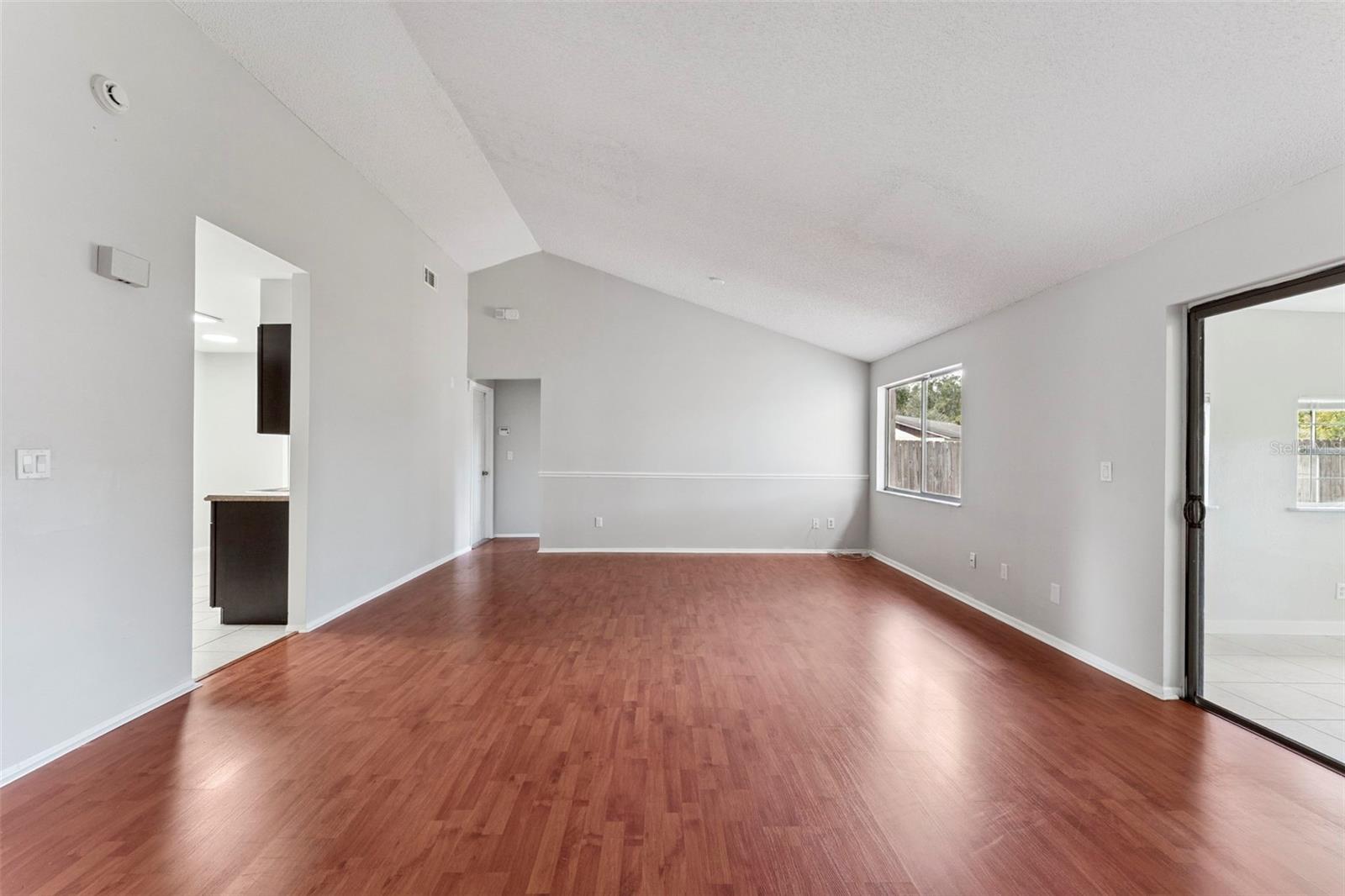 Image 8 of 37 For 820 Sutter Loop