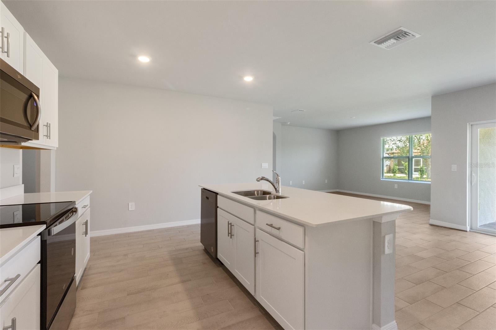 Image 13 of 30 For 25361 Doredo Drive