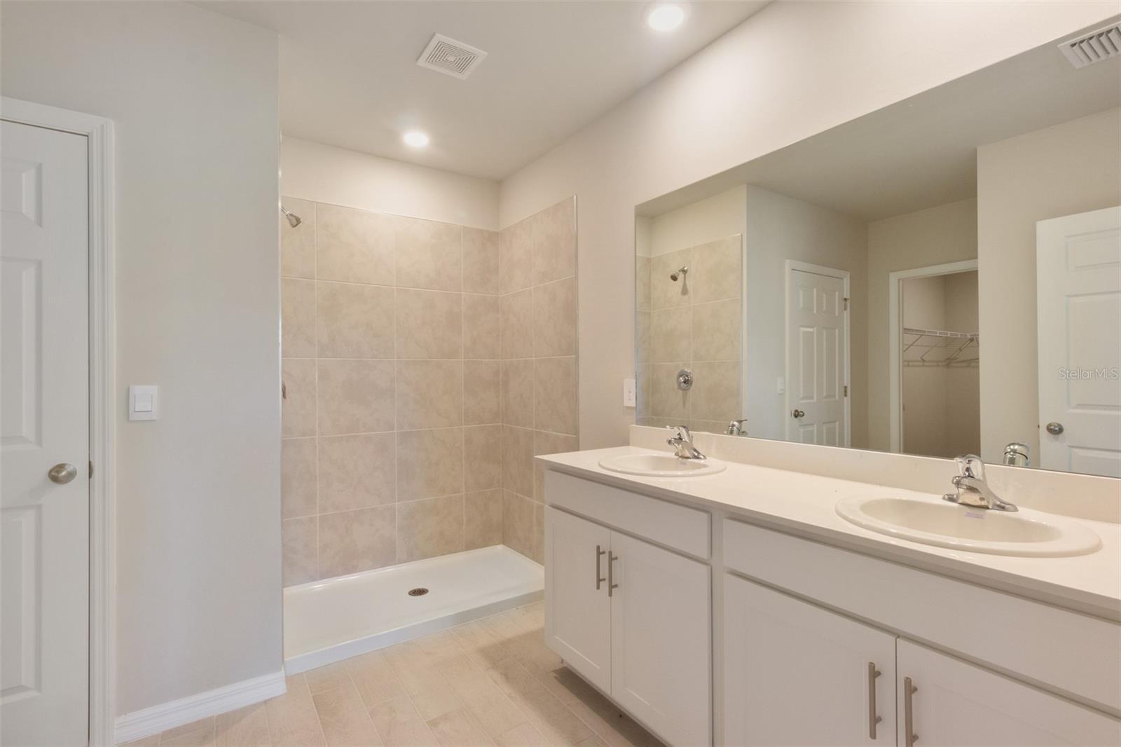 Image 15 of 30 For 25361 Doredo Drive