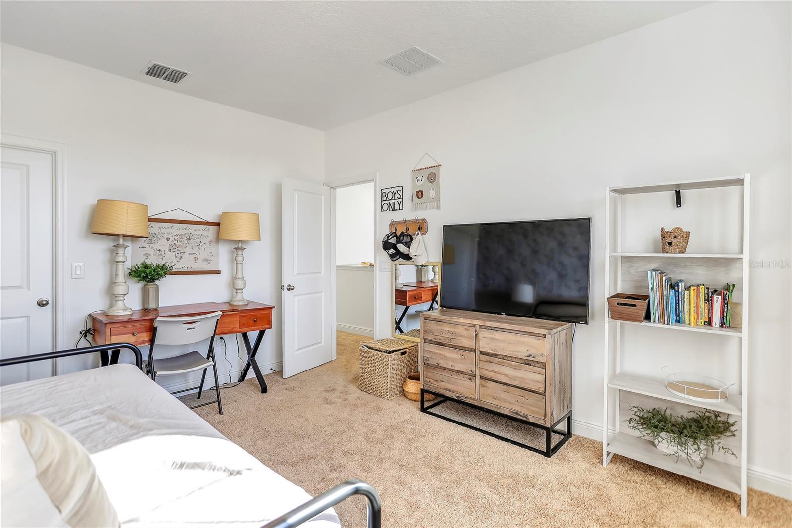 Image 35 of 60 For 18907 Rawson Street