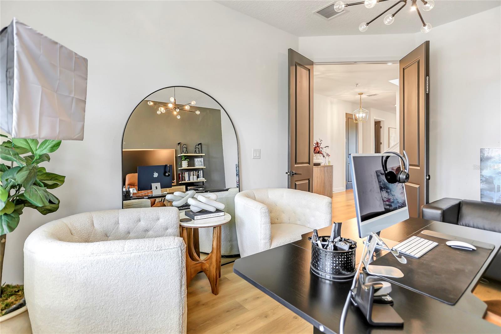 Image 51 of 60 For 18907 Rawson Street