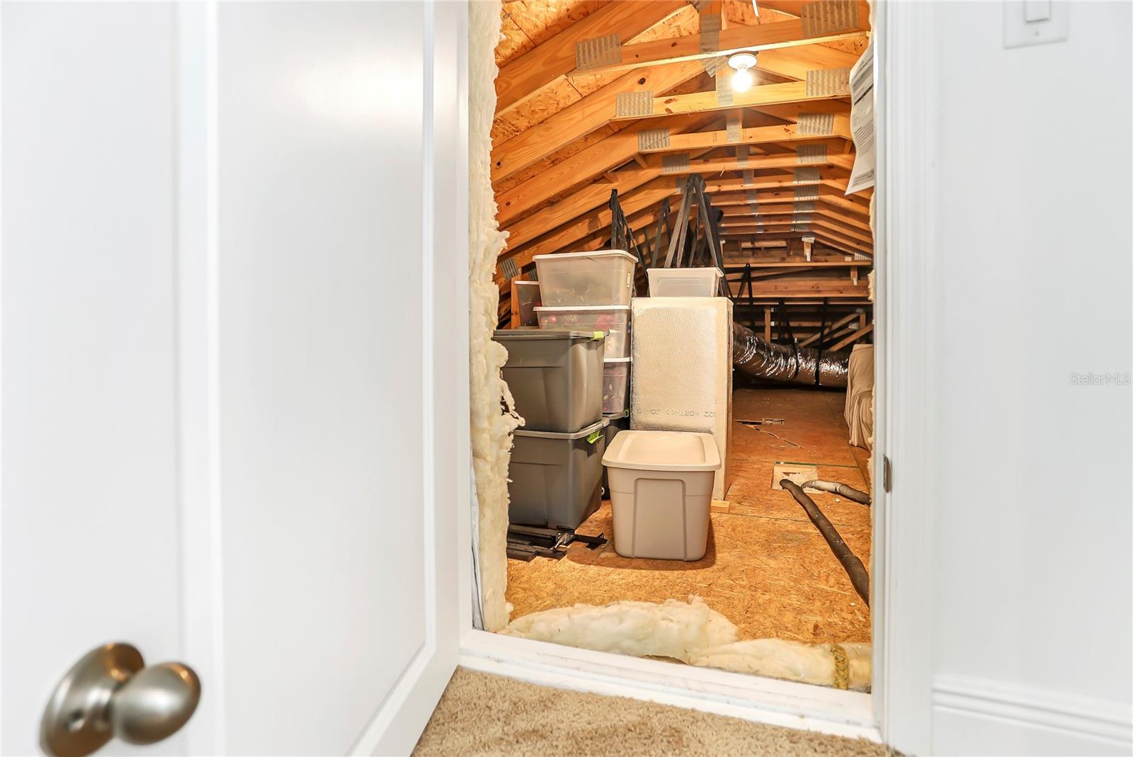 Image 52 of 60 For 18907 Rawson Street