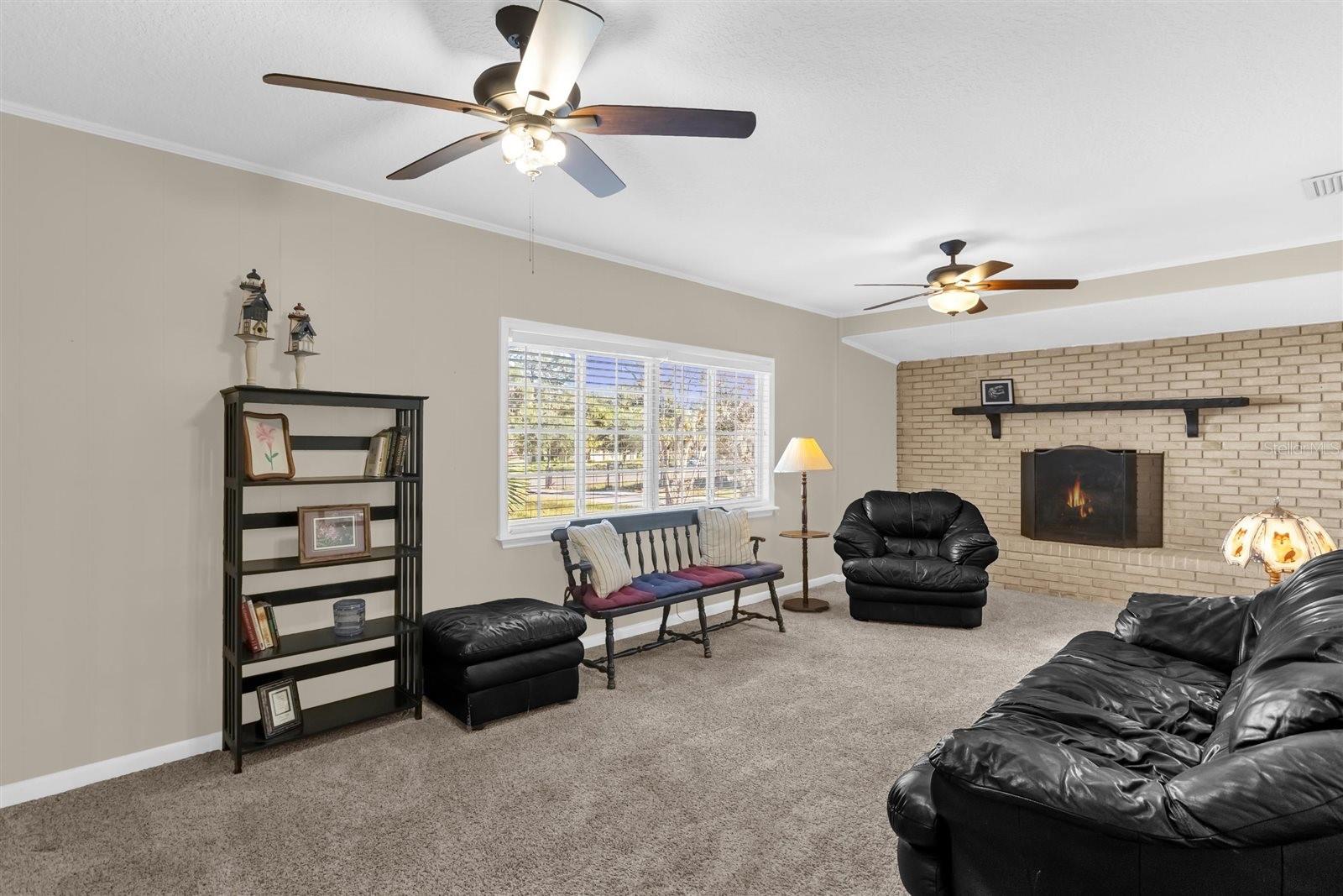 Image 3 of 30 For 106 Oak Street