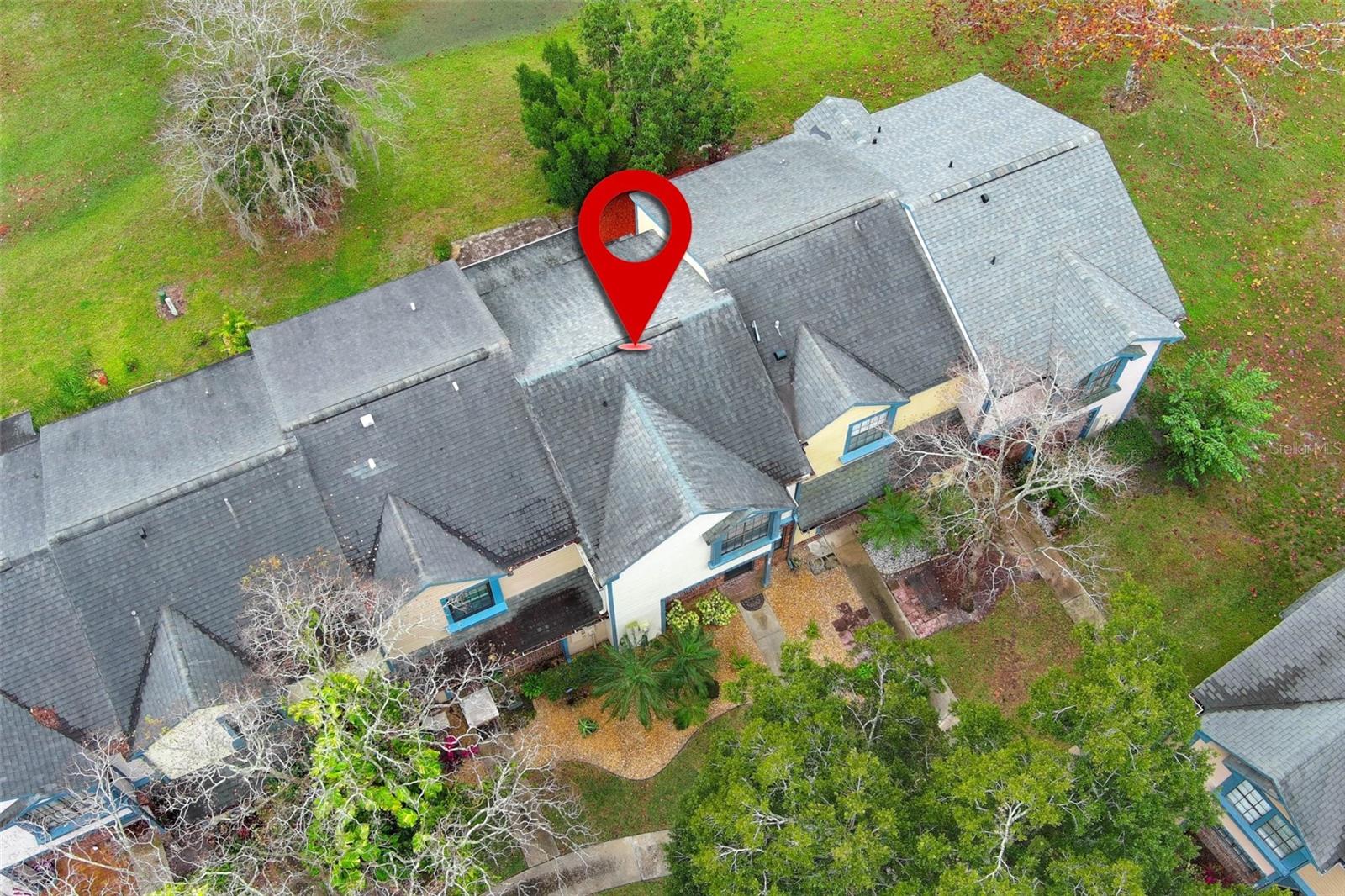 Image 38 of 54 For 982 Congress Court