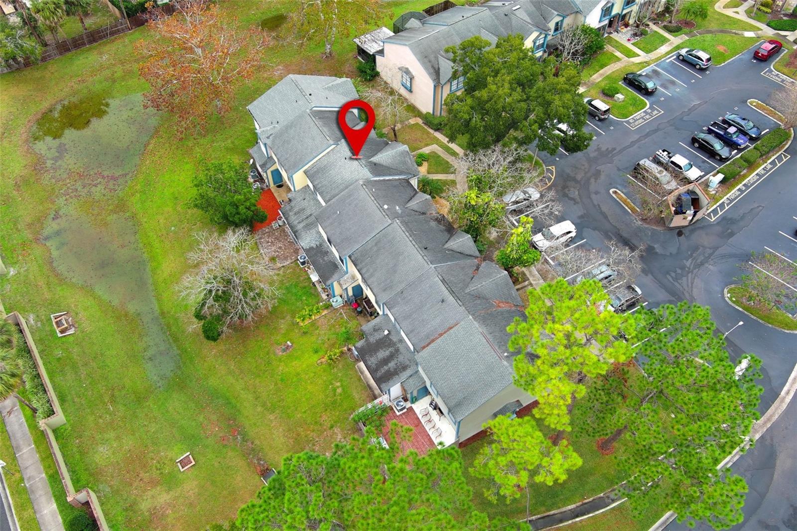 Image 46 of 54 For 982 Congress Court