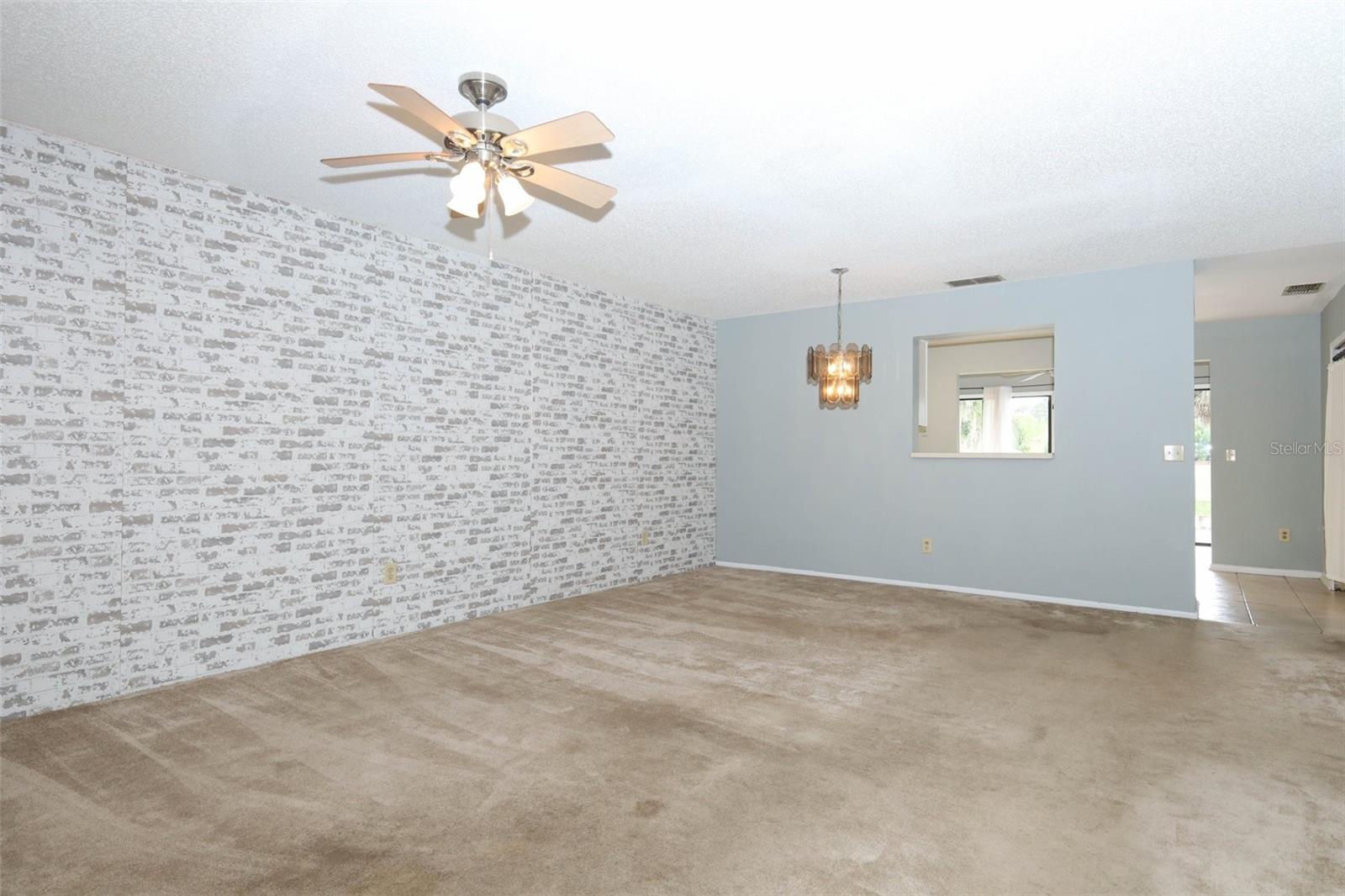 Image 7 of 54 For 982 Congress Court