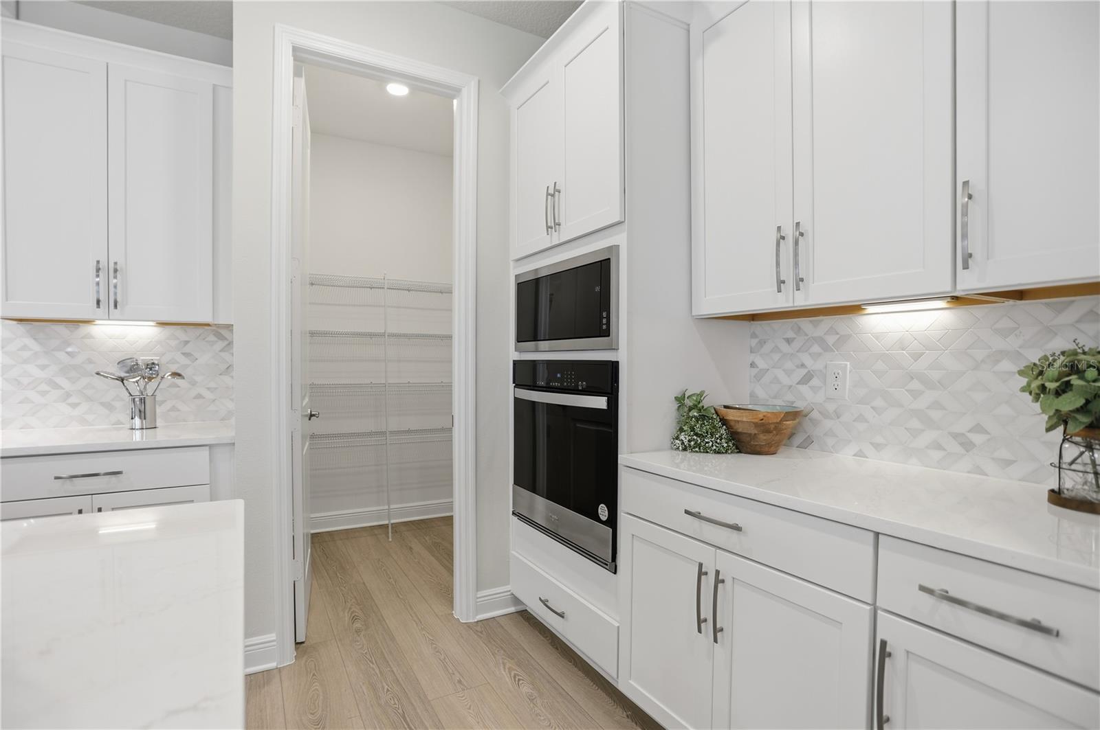 Image 11 of 52 For 2985 Water Clover Court