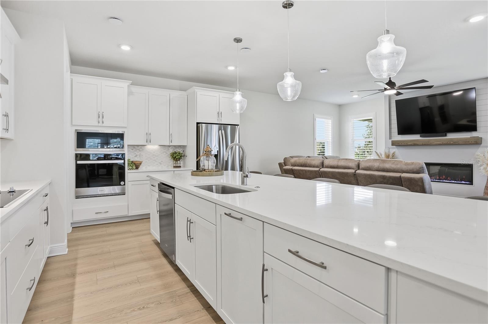 Image 17 of 52 For 2985 Water Clover Court