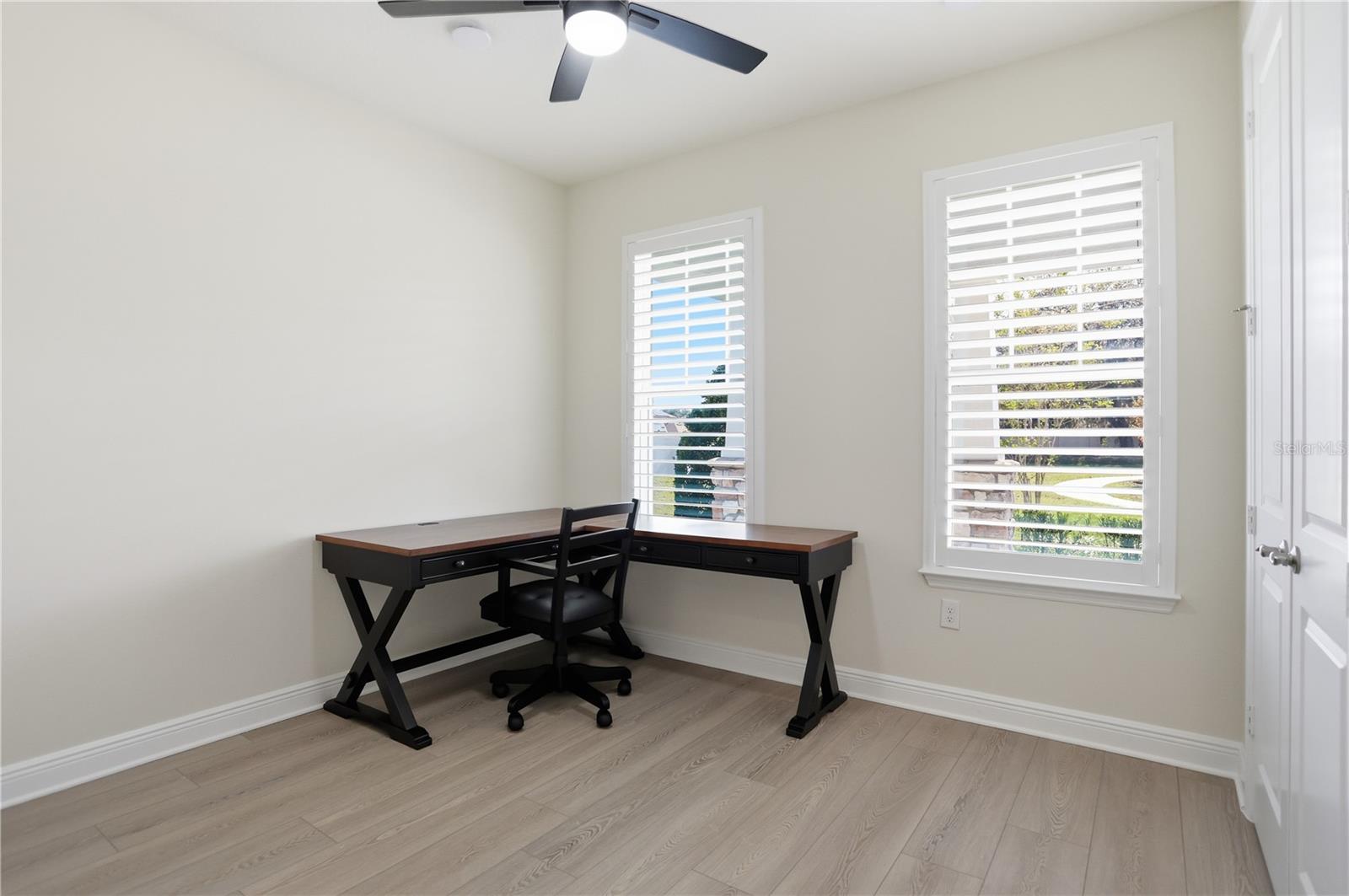 Image 22 of 52 For 2985 Water Clover Court