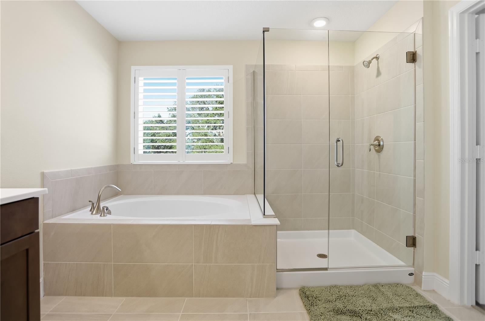 Image 29 of 52 For 2985 Water Clover Court