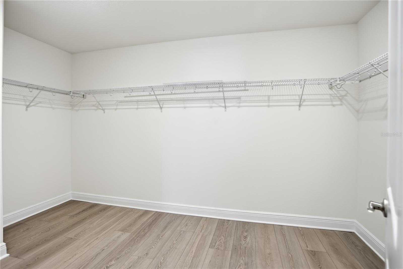 Image 31 of 52 For 2985 Water Clover Court