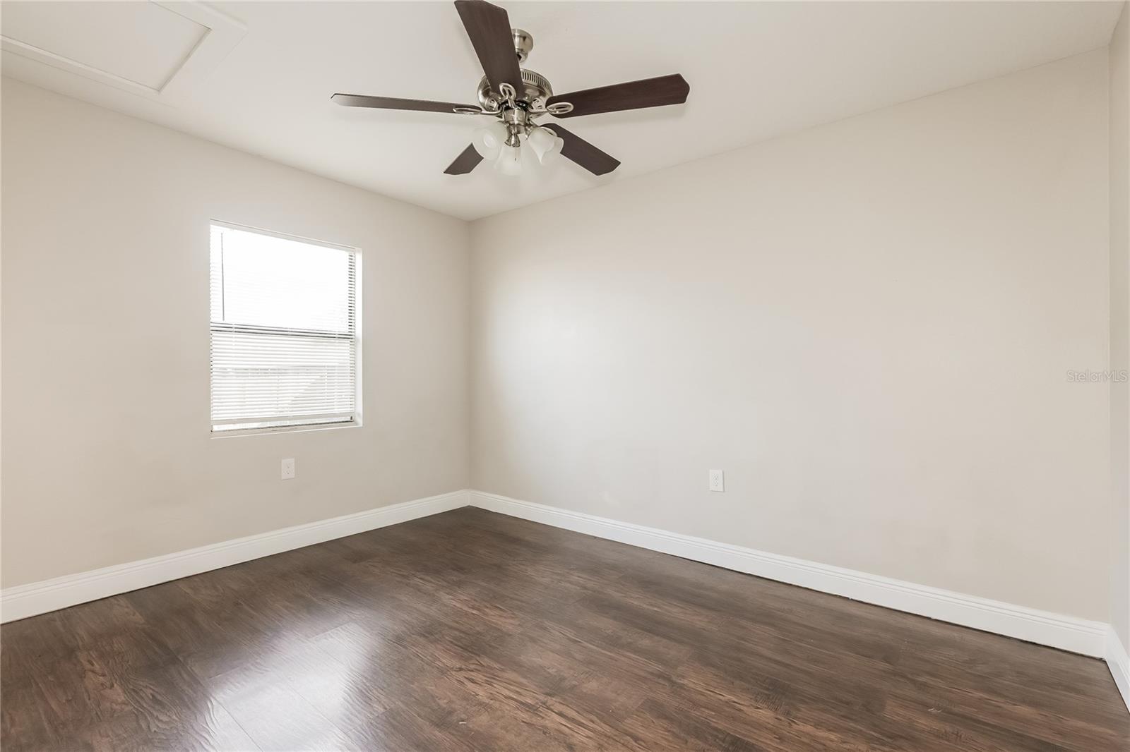 Image 10 of 16 For 4917 Emerson Avenue S