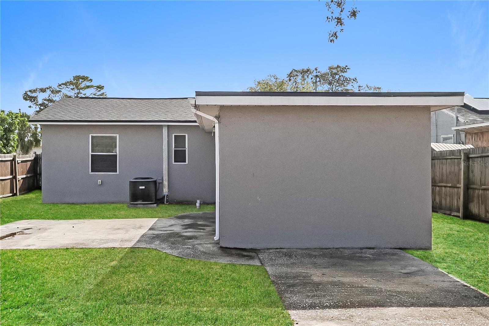 Image 13 of 16 For 4917 Emerson Avenue S