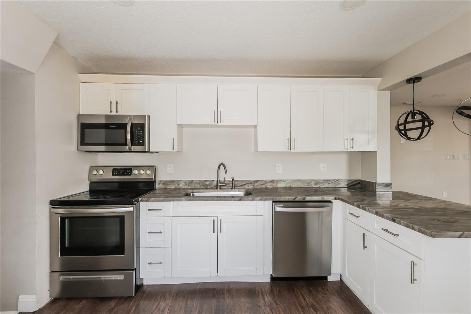 Image 6 of 16 For 4917 Emerson Avenue S