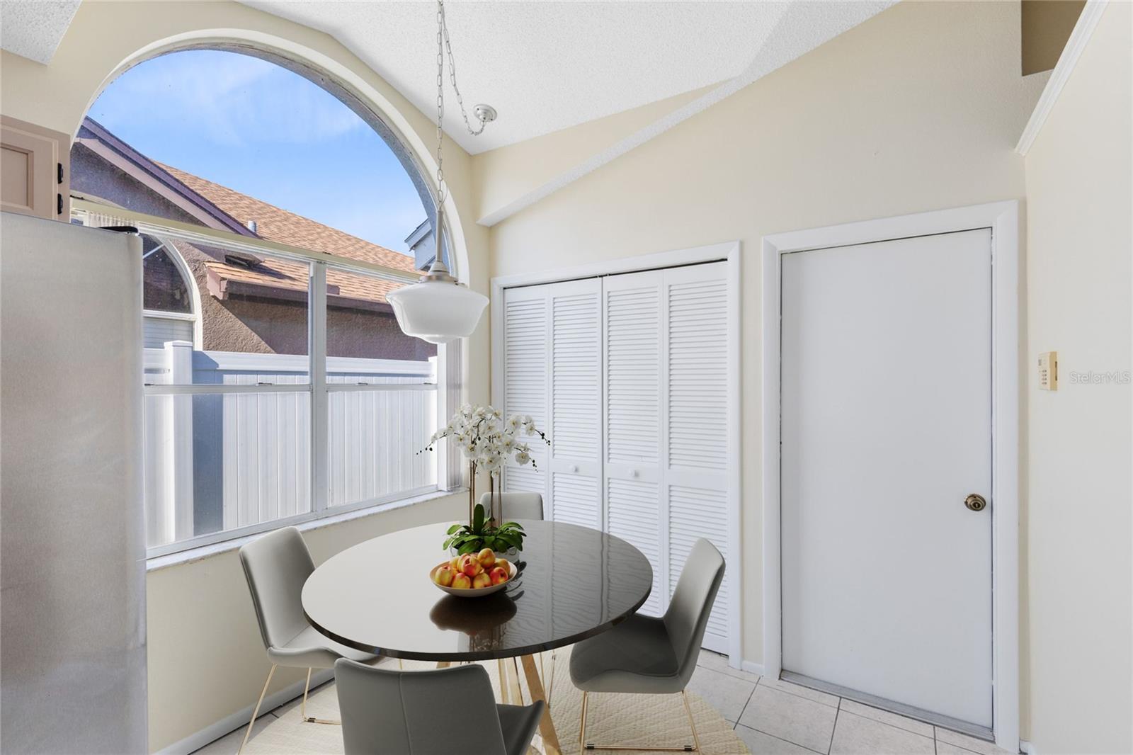 Image 10 of 25 For 10848 Lanesboro Court