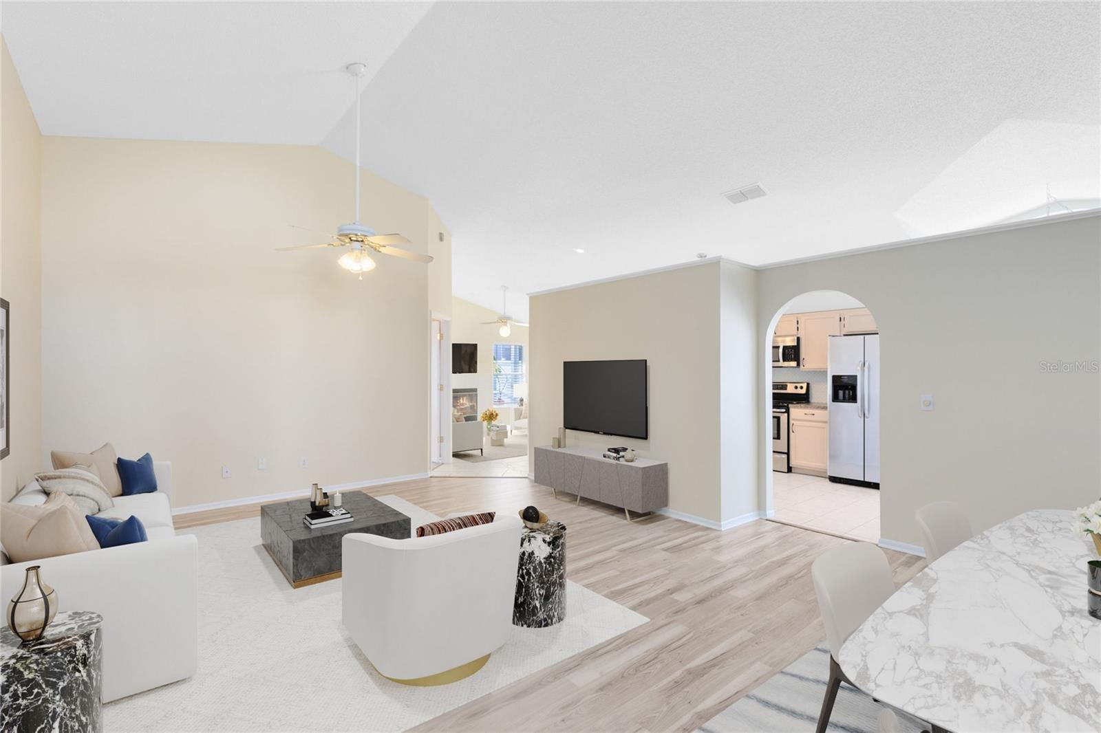 Image 4 of 25 For 10848 Lanesboro Court