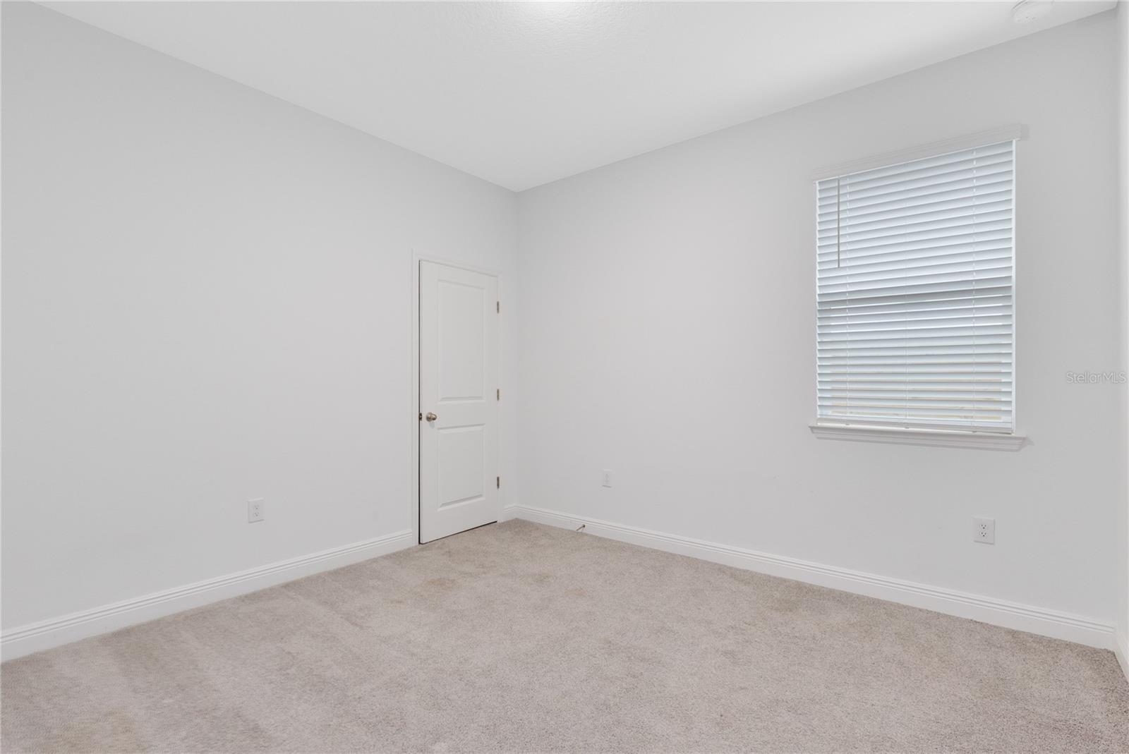 Image 13 of 29 For 19331 Banfield Place