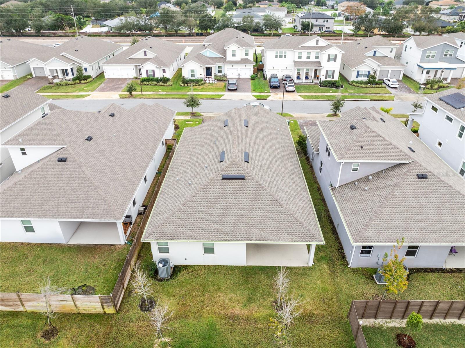 Image 22 of 29 For 19331 Banfield Place