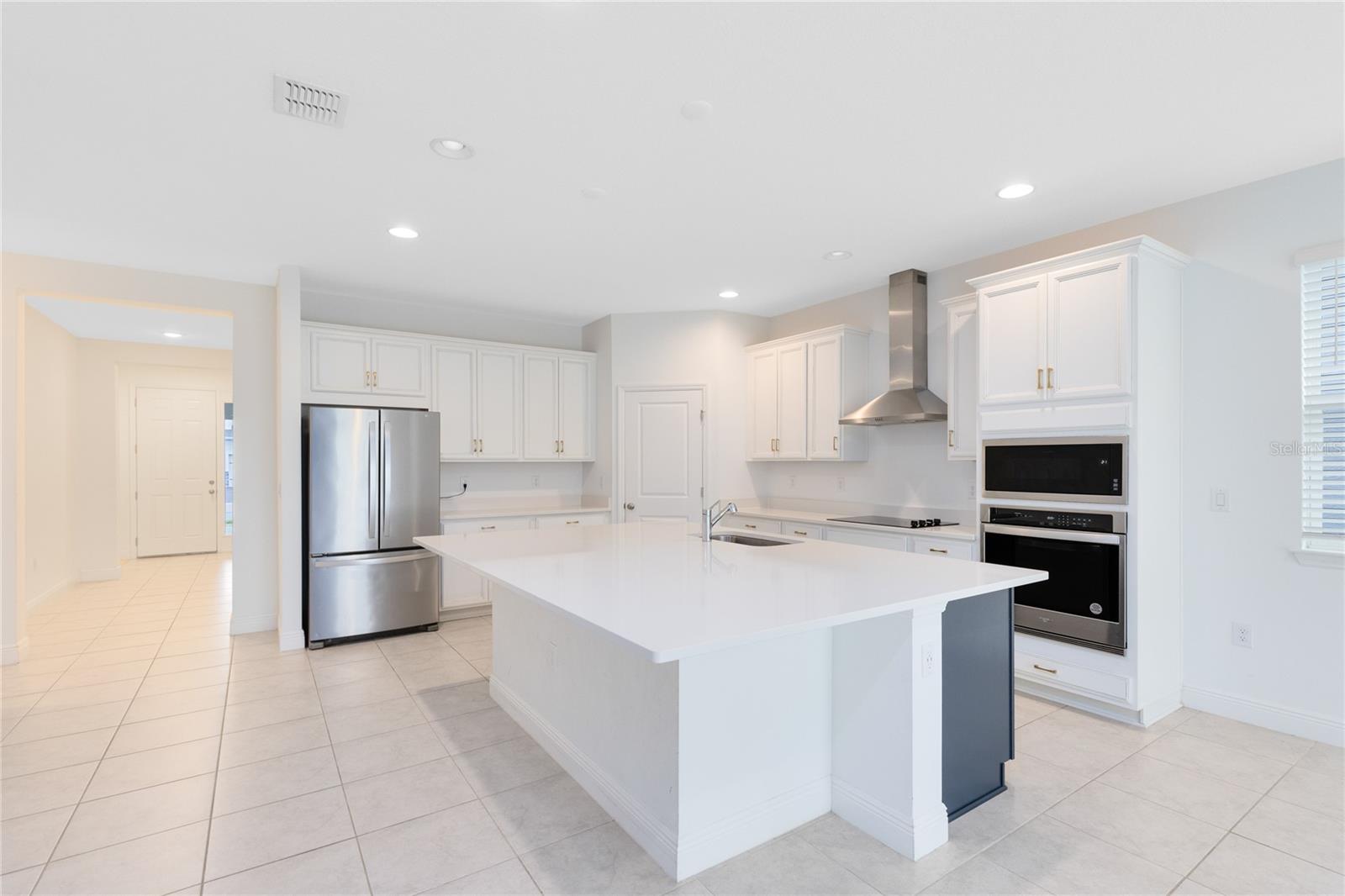 Image 3 of 29 For 19331 Banfield Place