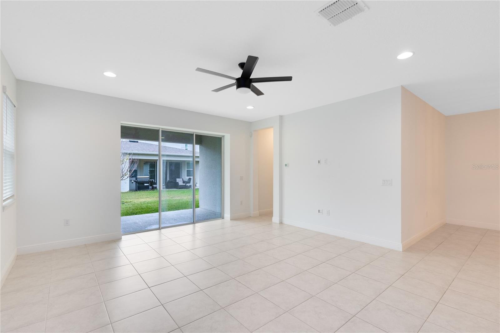 Image 8 of 29 For 19331 Banfield Place