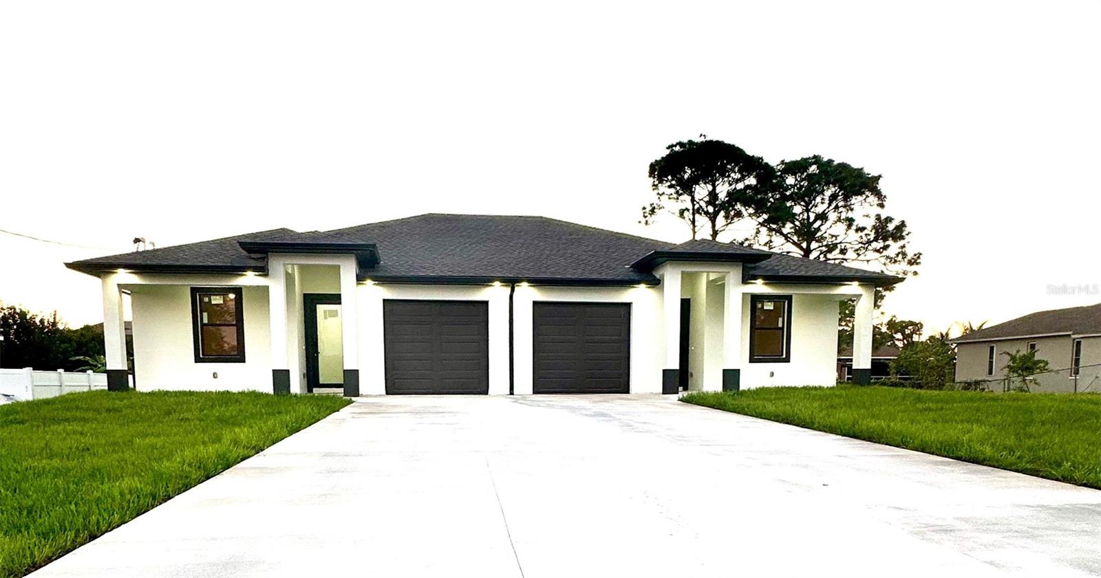 Image 12 of 39 For 1043 Albany Avenue