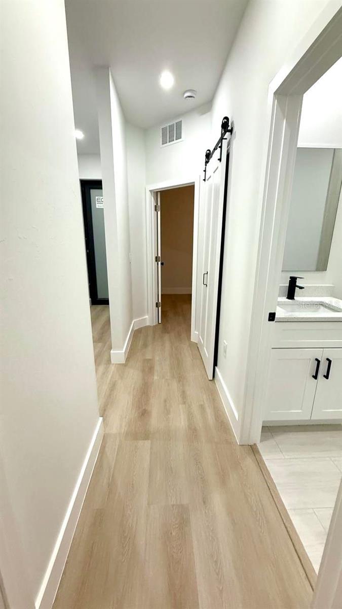 Image 18 of 39 For 1043 Albany Avenue