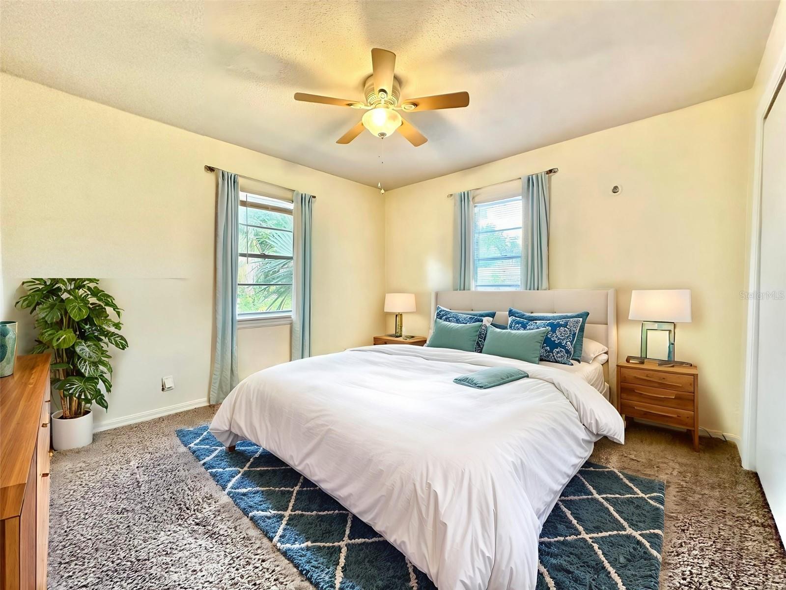 Image 7 of 16 For 916 Wisconsin Avenue