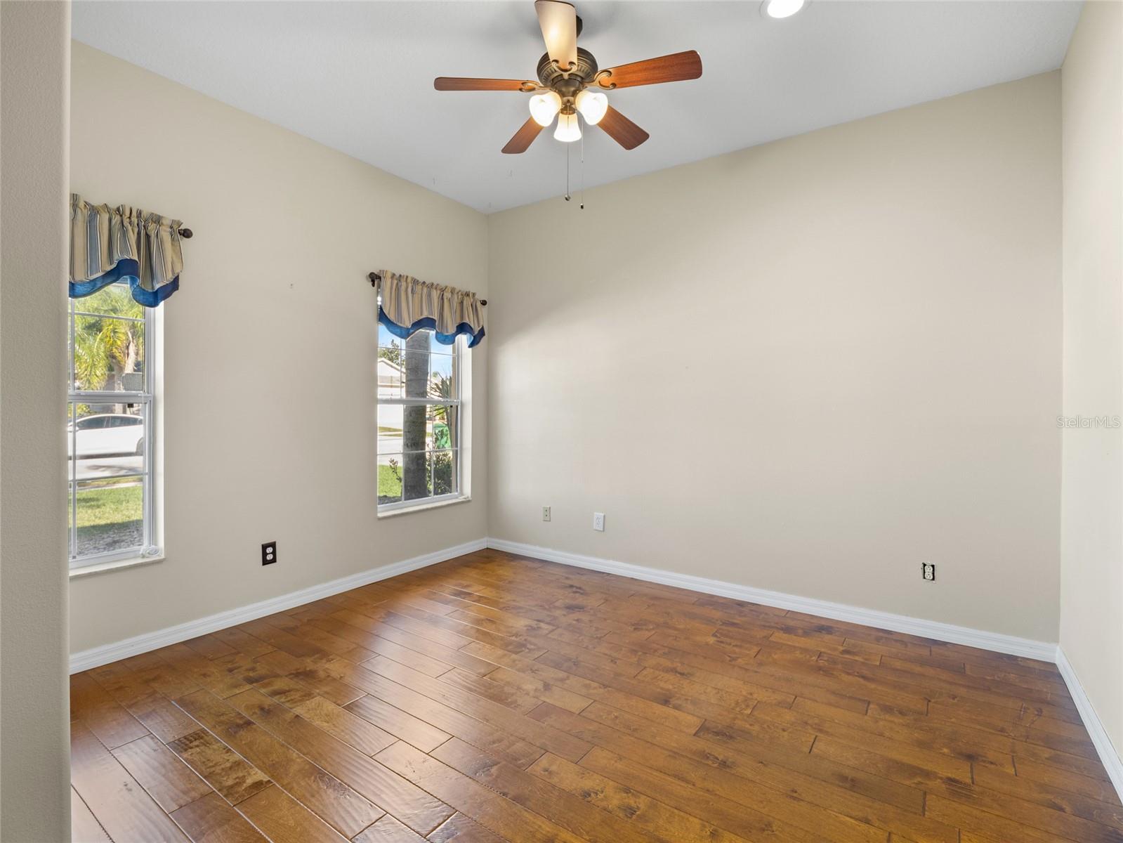 Image 28 of 48 For 5558 Duskywing Drive