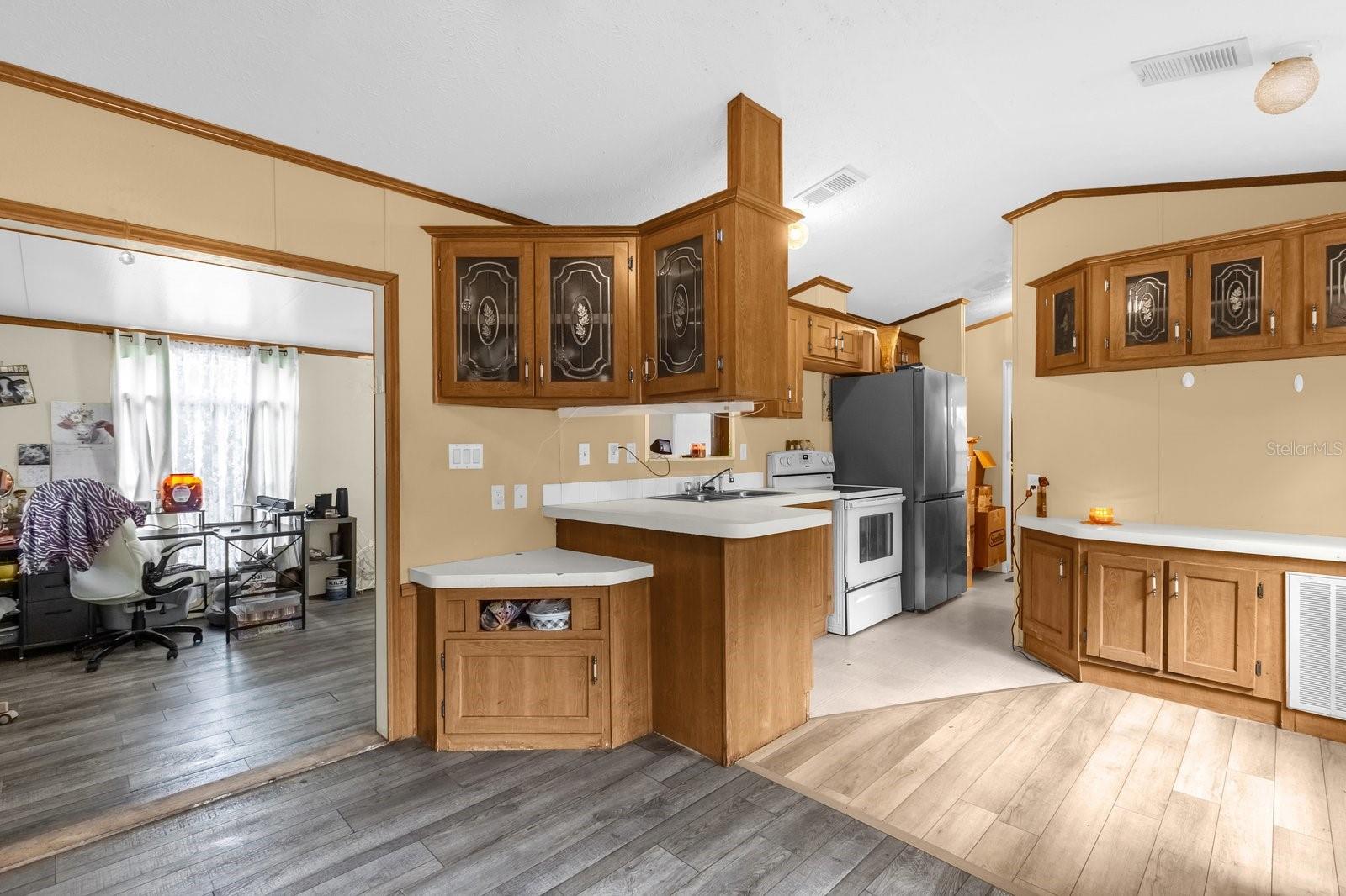 Image 8 of 23 For 3000 Clarcona Road 1412