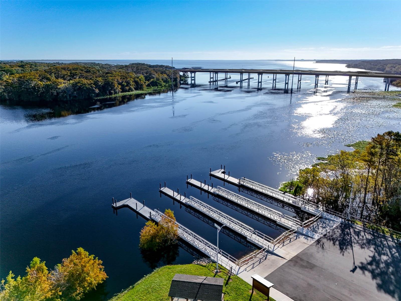 Image 51 of 60 For 547 Orient Avenue