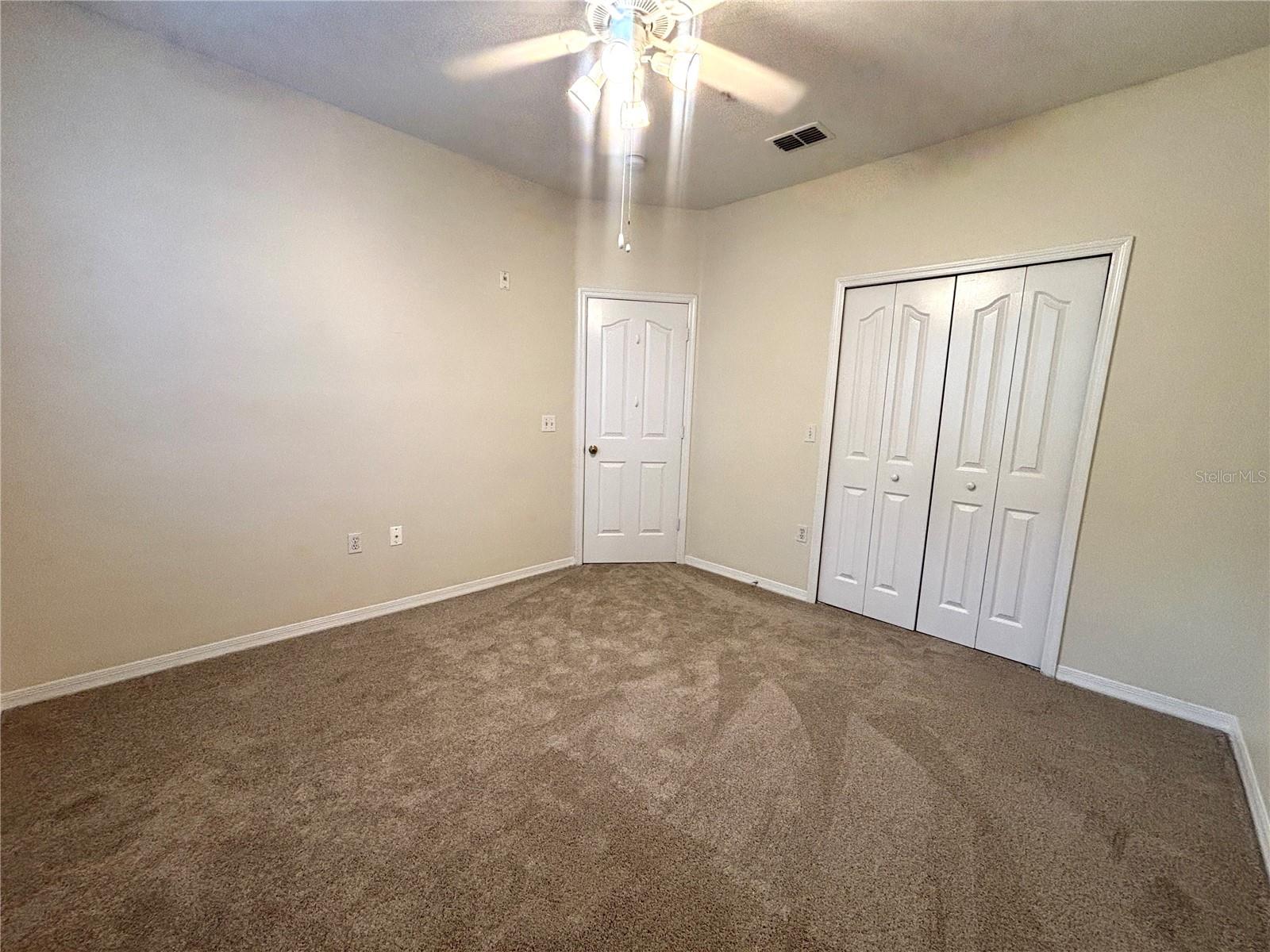 Image 11 of 24 For 1711 Shadow View Circle 1711