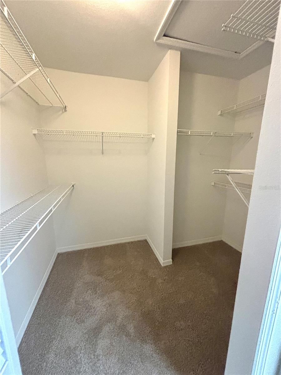 Image 16 of 24 For 1711 Shadow View Circle 1711