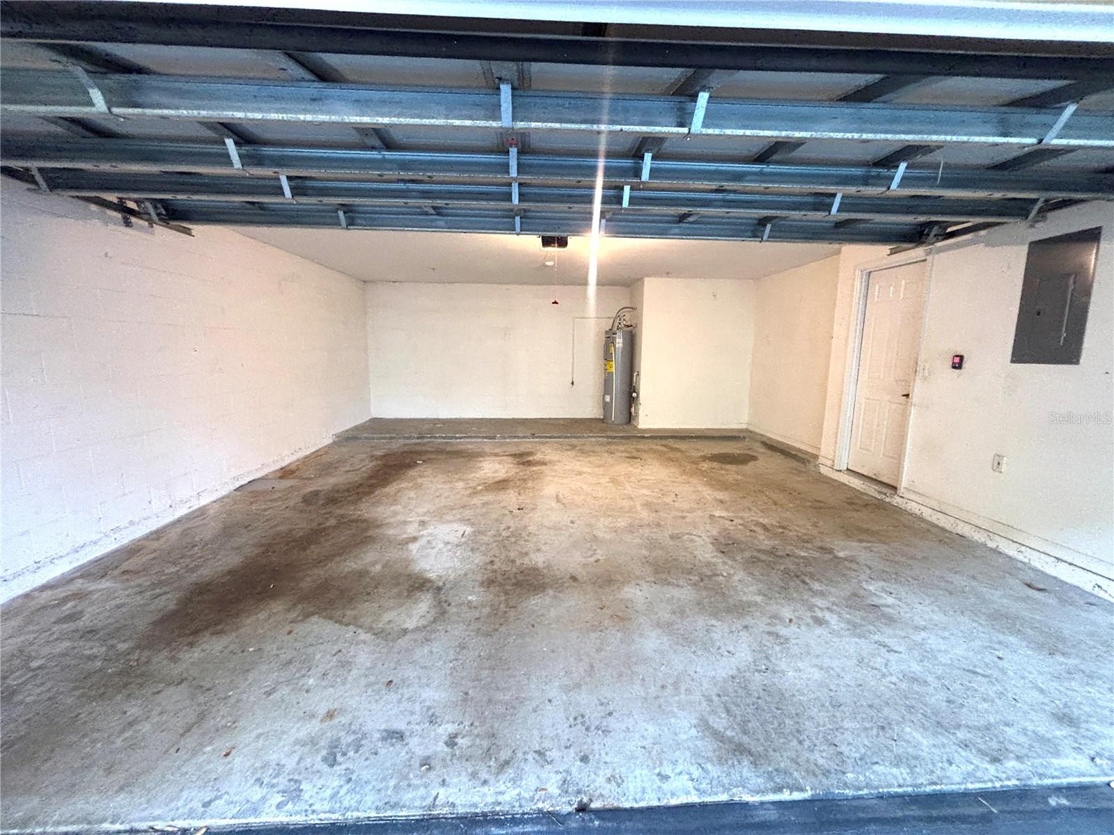 Image 22 of 24 For 1711 Shadow View Circle 1711